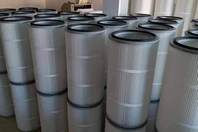 面对各种不同的喷砂机乐动（中国）生产厂家，我们还是要做好综合的选择和判断的，只有这样才会有机会选择到更好地